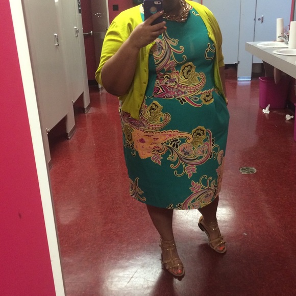 Multicolored Sheath Dress - Picture 4 of 5